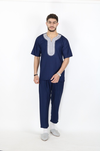 مجموعة مكونة من قطعتين